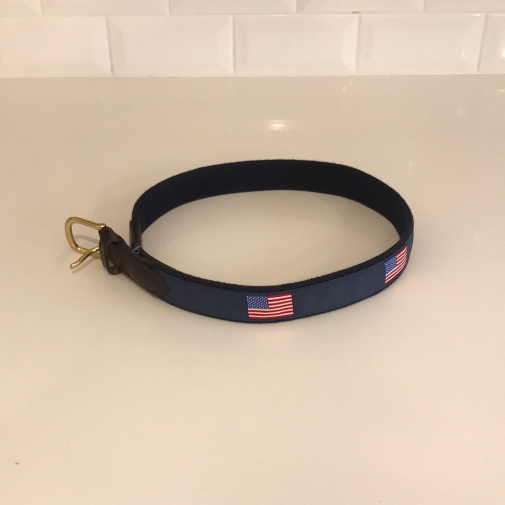 Vineyard Vines belt